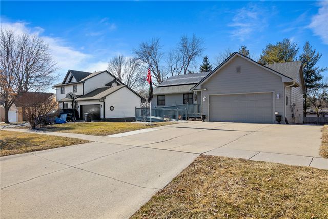 4010 SE 22nd Street, Des Moines, IA 50320