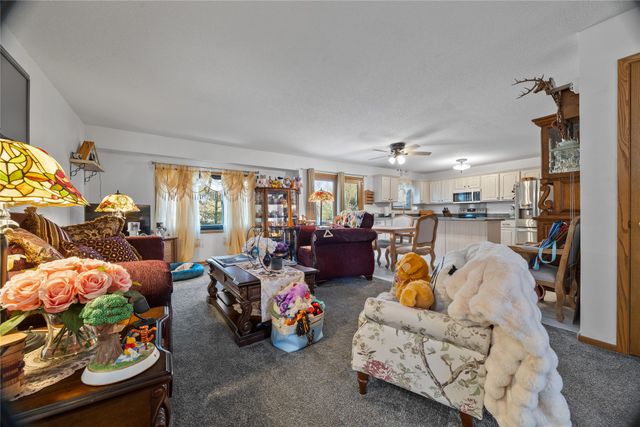 4010 SE 22nd Street, Des Moines, IA 50320