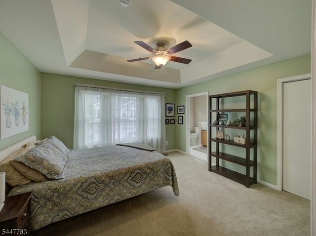 7 Old Orchard Ct, Clinton Town, NJ 08809