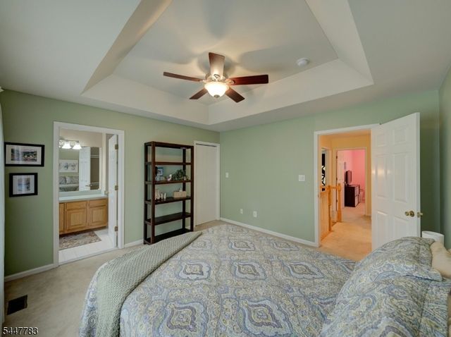 7 Old Orchard Ct, Clinton Town, NJ 08809