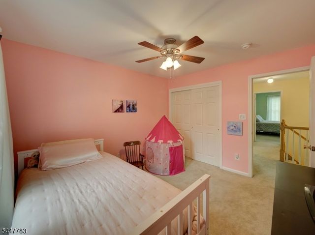 7 Old Orchard Ct, Clinton Town, NJ 08809