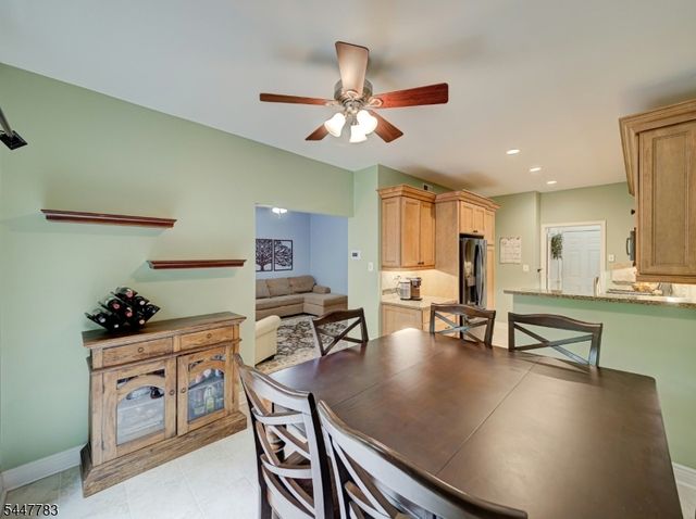 7 Old Orchard Ct, Clinton Town, NJ 08809