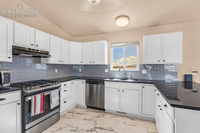 1172 W Bella Casa Drive, Pueblo West, CO 81007