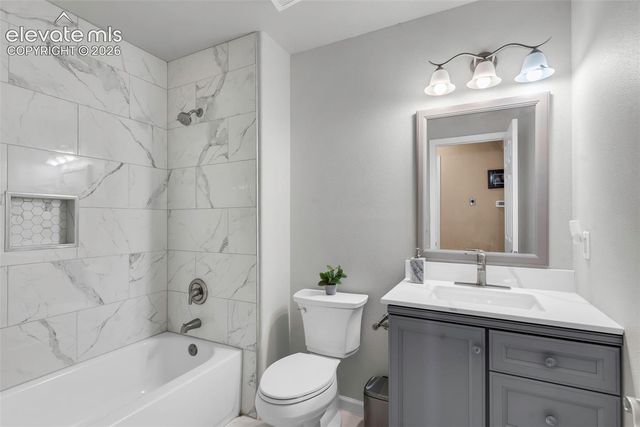 1172 W Bella Casa Drive, Pueblo West, CO 81007
