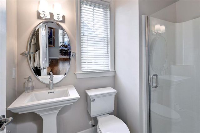 5206 Rollison DR, Williamsburg, VA 23188