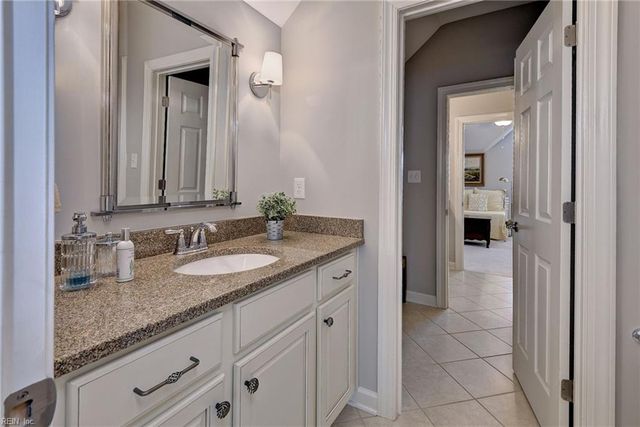 5206 Rollison DR, Williamsburg, VA 23188