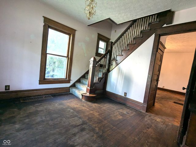 2402 E 16th Street, Indianapolis, IN 46201
