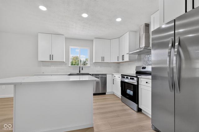 2944 Corbin Drive, Indianapolis, IN 46217
