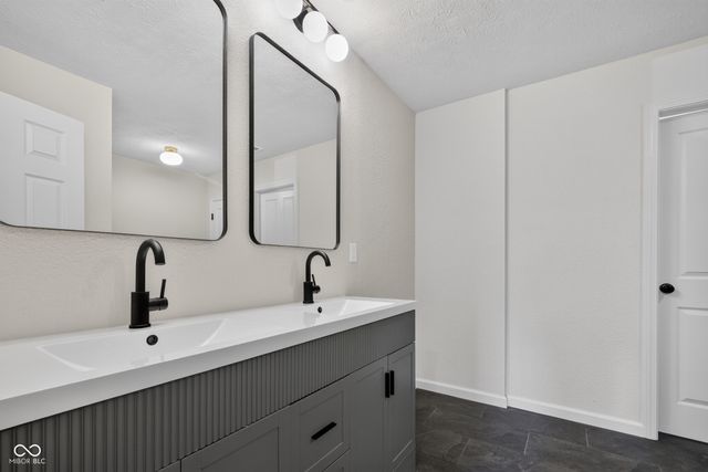 2944 Corbin Drive, Indianapolis, IN 46217