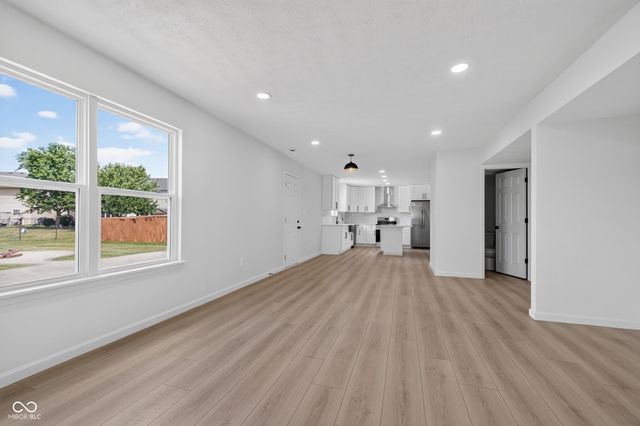 2944 Corbin Drive, Indianapolis, IN 46217