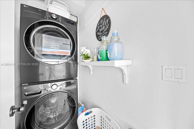 4824 SW 19th St, West Park, FL 33023