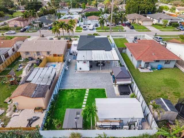 4824 SW 19th St, West Park, FL 33023