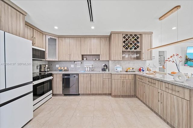 4824 SW 19th St, West Park, FL 33023