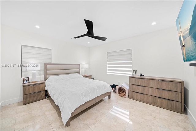 4824 SW 19th St, West Park, FL 33023