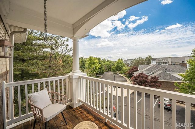 13101 Mill Crossing Court 300, Creve Coeur, MO 63141