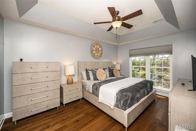 13101 Mill Crossing Court 300, Creve Coeur, MO 63141
