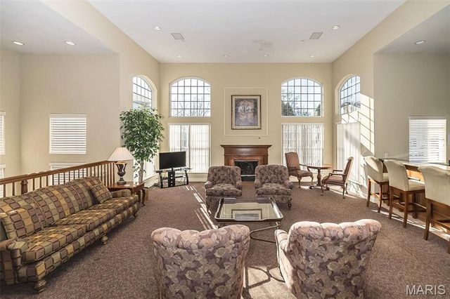 13101 Mill Crossing Court 300, Creve Coeur, MO 63141