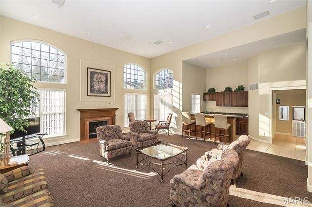 13101 Mill Crossing Court 300, Creve Coeur, MO 63141