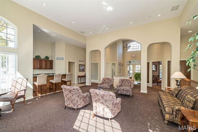 13101 Mill Crossing Court 300, Creve Coeur, MO 63141