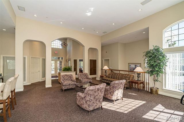 13101 Mill Crossing Court 300, Creve Coeur, MO 63141