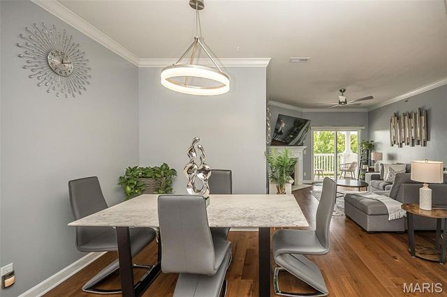 13101 Mill Crossing Court 300, Creve Coeur, MO 63141