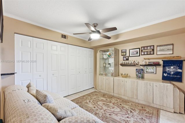 1172 SW 118th Ter, Davie, FL 33325