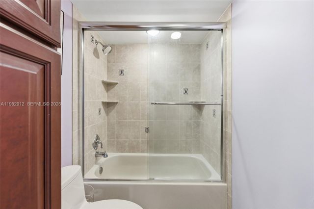 1172 SW 118th Ter, Davie, FL 33325