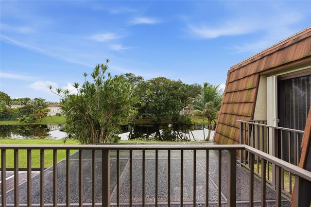 1172 SW 118th Ter, Davie, FL 33325