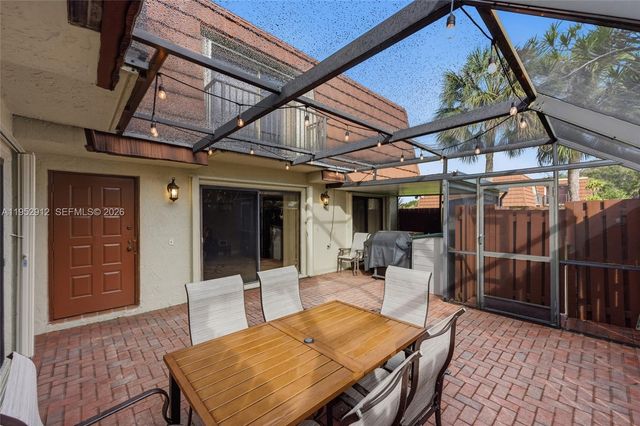 1172 SW 118th Ter, Davie, FL 33325