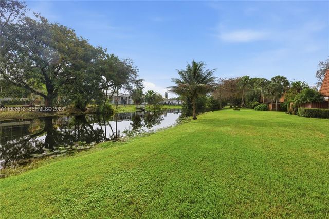 1172 SW 118th Ter, Davie, FL 33325