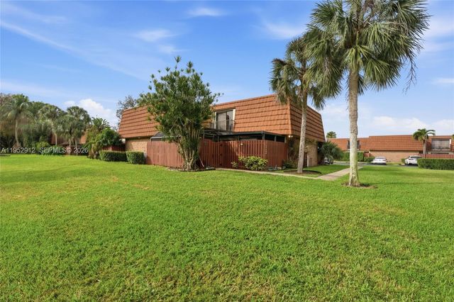 1172 SW 118th Ter, Davie, FL 33325