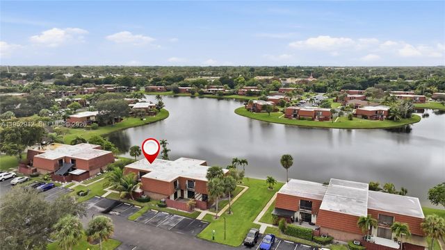 1172 SW 118th Ter, Davie, FL 33325