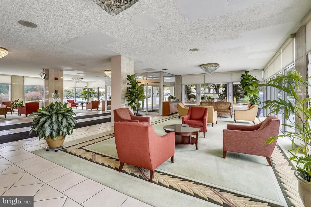 Image 22 of property listing at 10201 GROSVENOR PL #414, Rockville, MD 20852