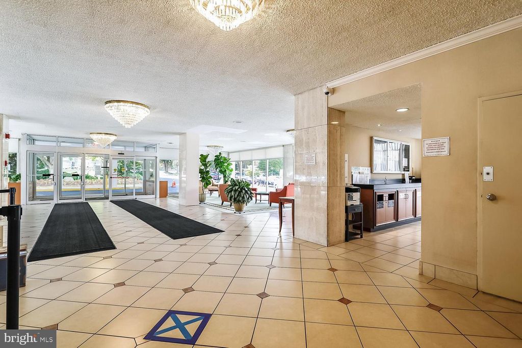 Image 23 of property listing at 10201 GROSVENOR PL #414, Rockville, MD 20852