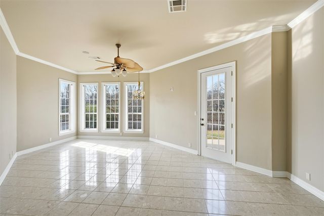 11645 N State Highway 36, Jonesboro, TX 76538