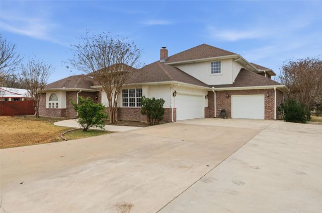 11645 N State Highway 36, Jonesboro, TX 76538