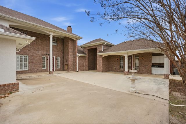 11645 N State Highway 36, Jonesboro, TX 76538