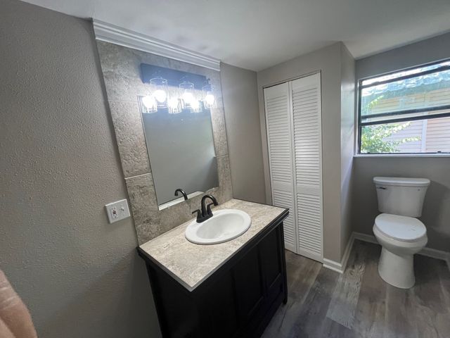 1010 Avenue K, Brownwood, TX 76801