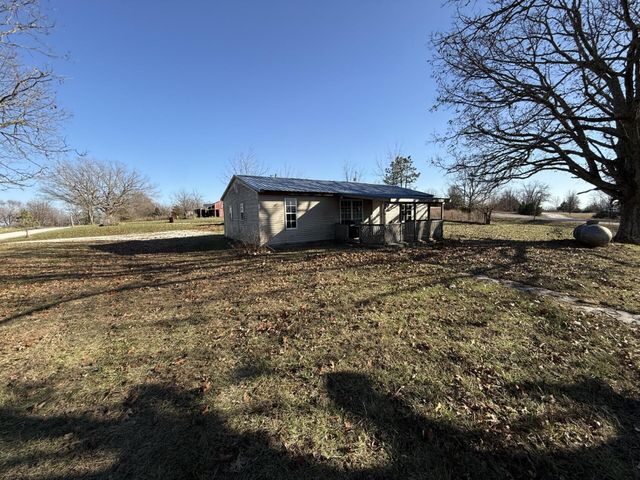 909 Cooper Drive, Mountain Grove, MO 65711