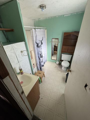 909 Cooper Drive, Mountain Grove, MO 65711