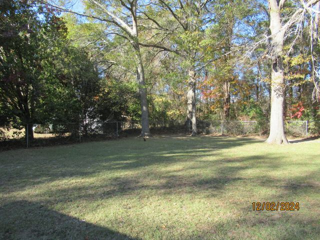 3840 Oleander Drive, Sumter, SC 29154