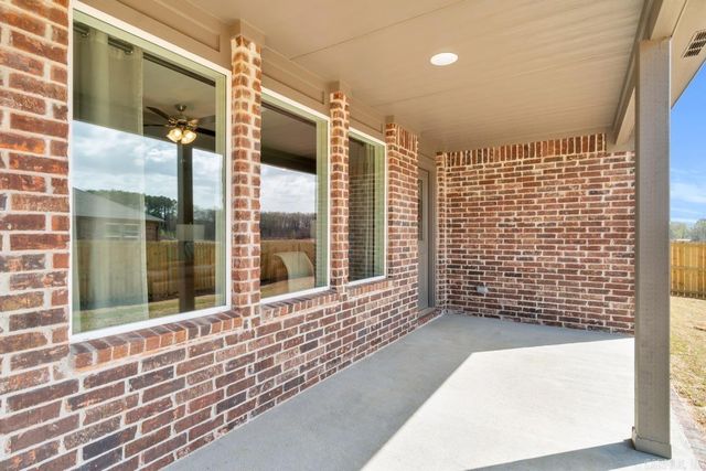 113 E Sunbelt Court, Mayflower, AR 72106