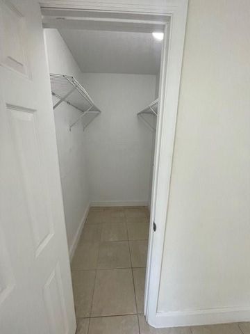 121 NW 7TH Court, Deerfield Beach, FL 33441