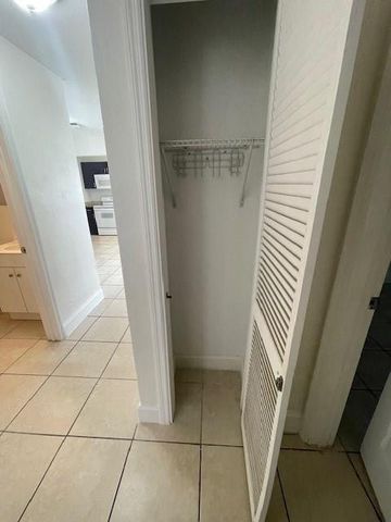 121 NW 7TH Court, Deerfield Beach, FL 33441