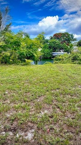 121 NW 7TH Court, Deerfield Beach, FL 33441
