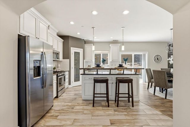 6106 Illinois Ave, Orangevale, CA 95662