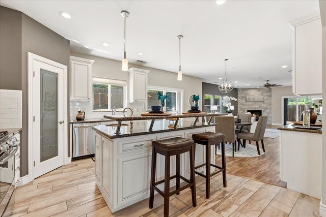 6106 Illinois Ave, Orangevale, CA 95662