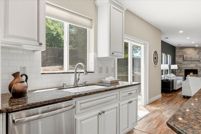 6106 Illinois Ave, Orangevale, CA 95662