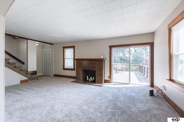 2104 F Street, Omaha, NE 68107