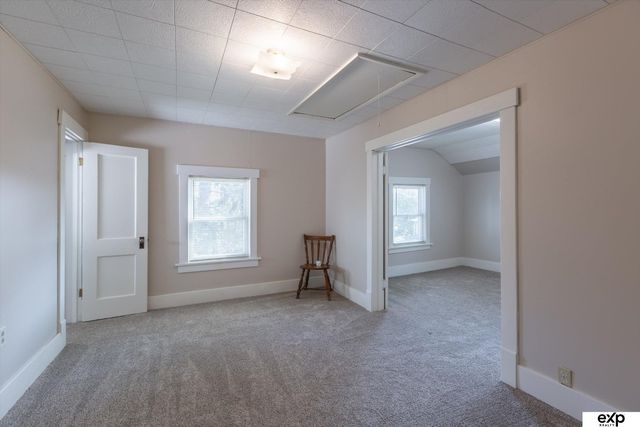 2104 F Street, Omaha, NE 68107